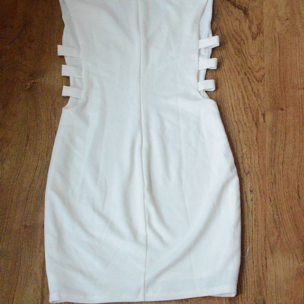 Dance & Marvel bodycon dress - Picture 6 of 8